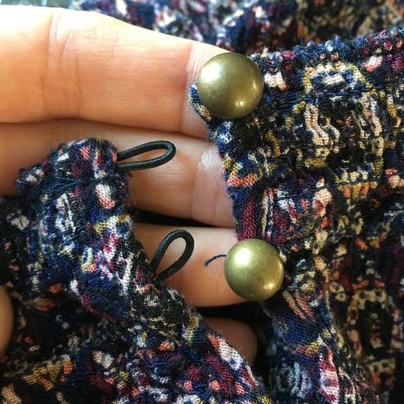 Forever 21 Top - Picture 5 of 5